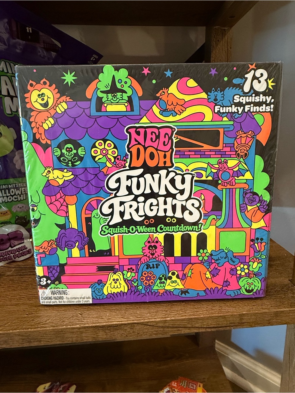 NeeDoh Funky Frights Squish-O-Ween Countdown - Neon Multicolor
